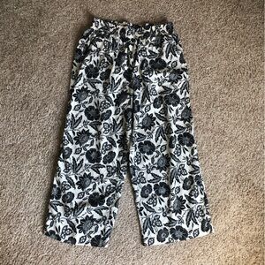 Christian Siriano Linen Cropped Wide Leg Pants. Size Large. Cream and Black.